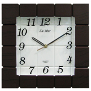 Часы настенные квадратные кварцевые с плавным ходом La Mer GD042002