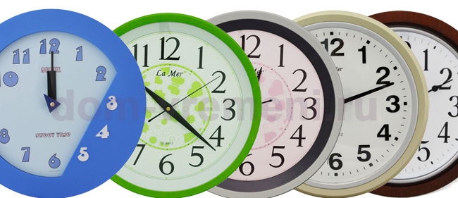 Настенные часы / Выбор настенных часов по фактуре материала корпуса часов / Пластиковые настенные часы